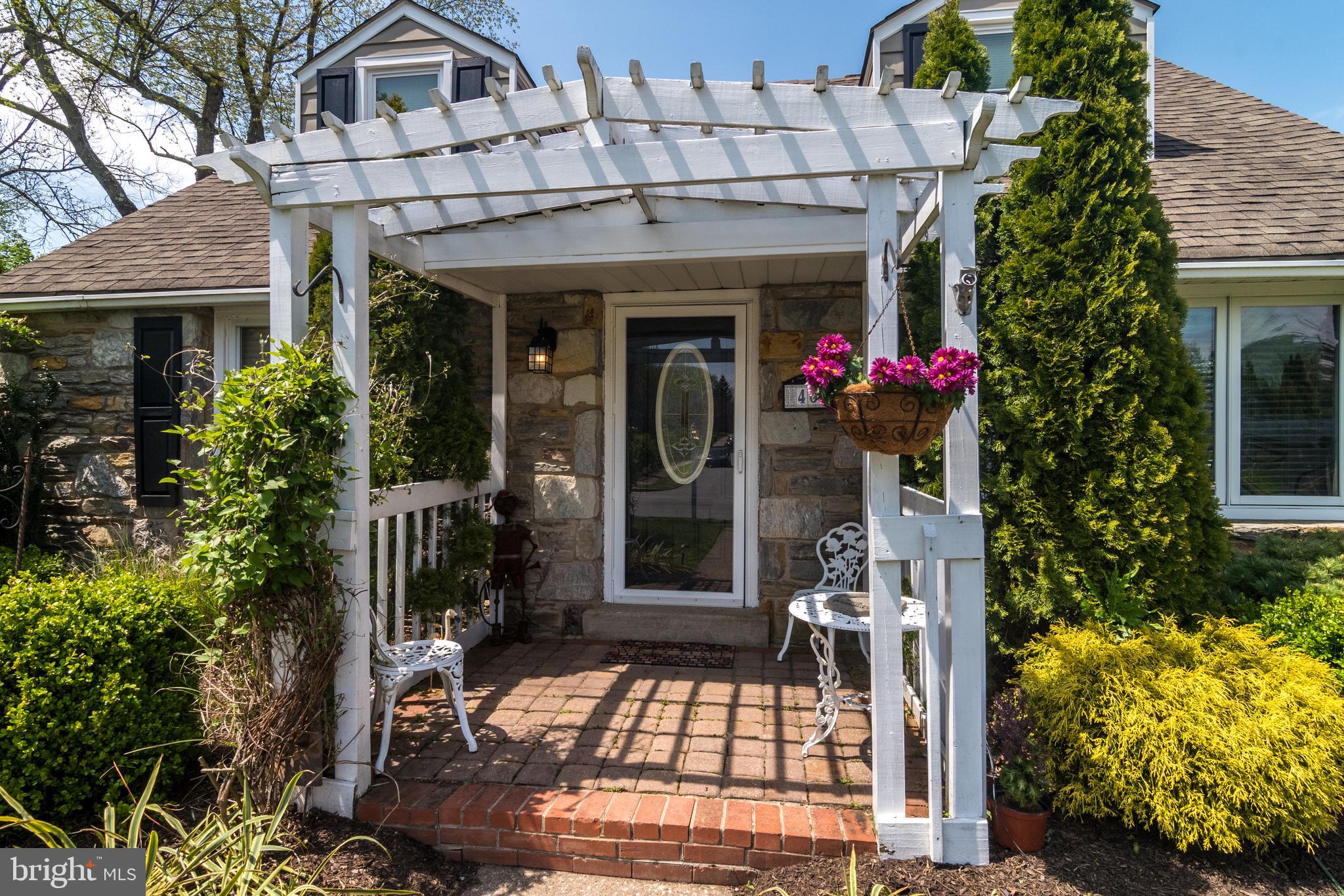 407 Norfolk Road Flourtown, PA 19031 - Photo 4 of 47 Front Entry