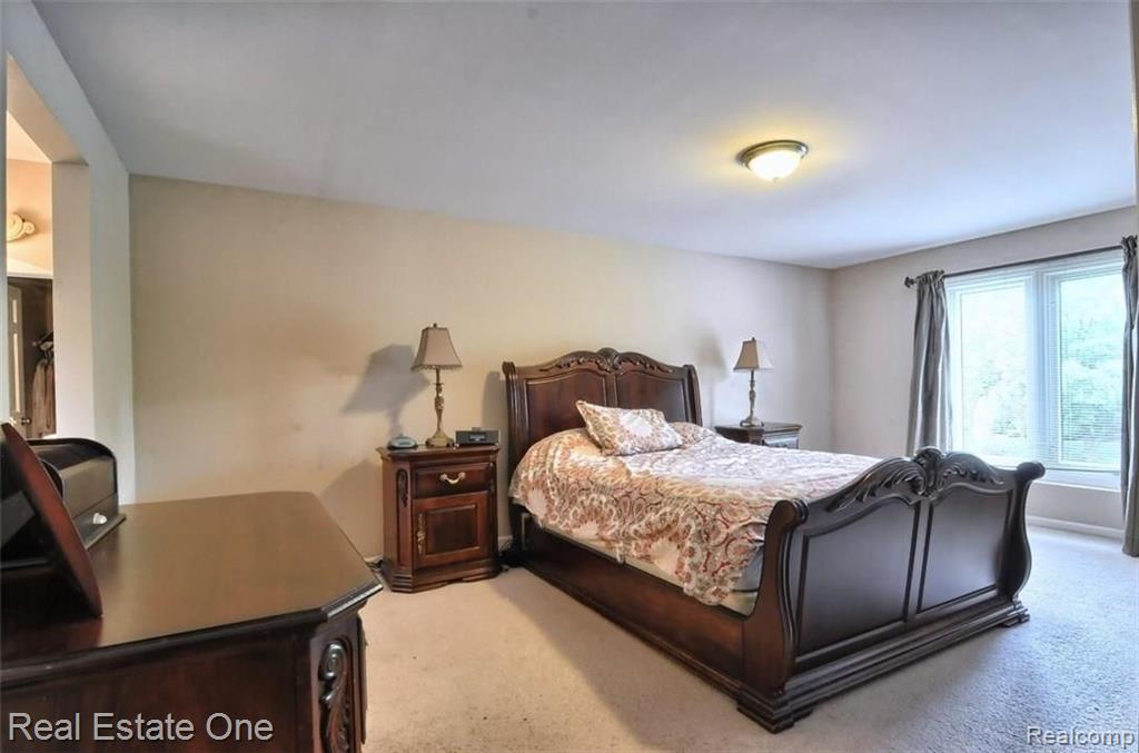 1836 Jason Circle Rochester, MI 48306 - Photo 34 of 45
