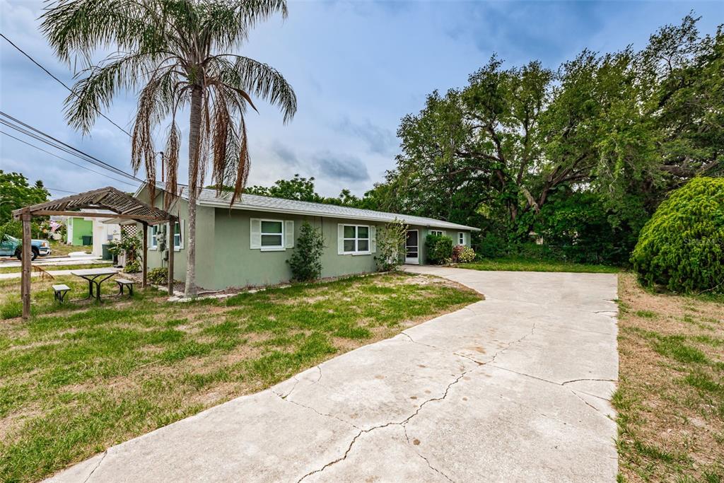 1193 Spalding Road Dunedin, FL 34698 - Photo 1 of 1