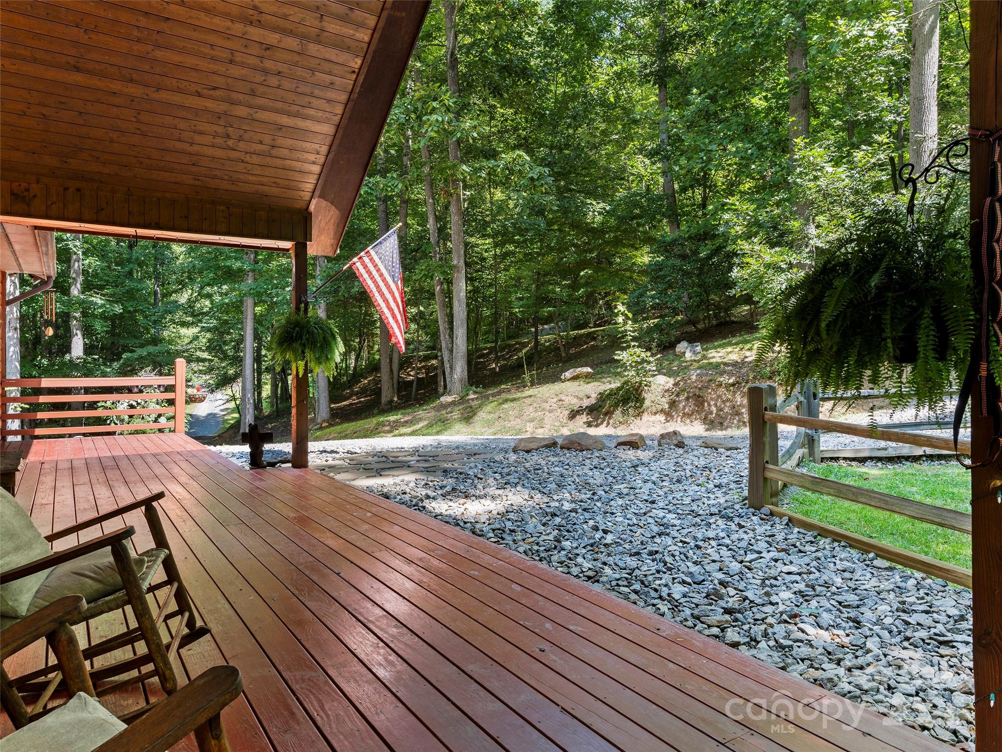 25 Dawn Valley Road Waynesville, NC 28785 - Photo 4 of 46