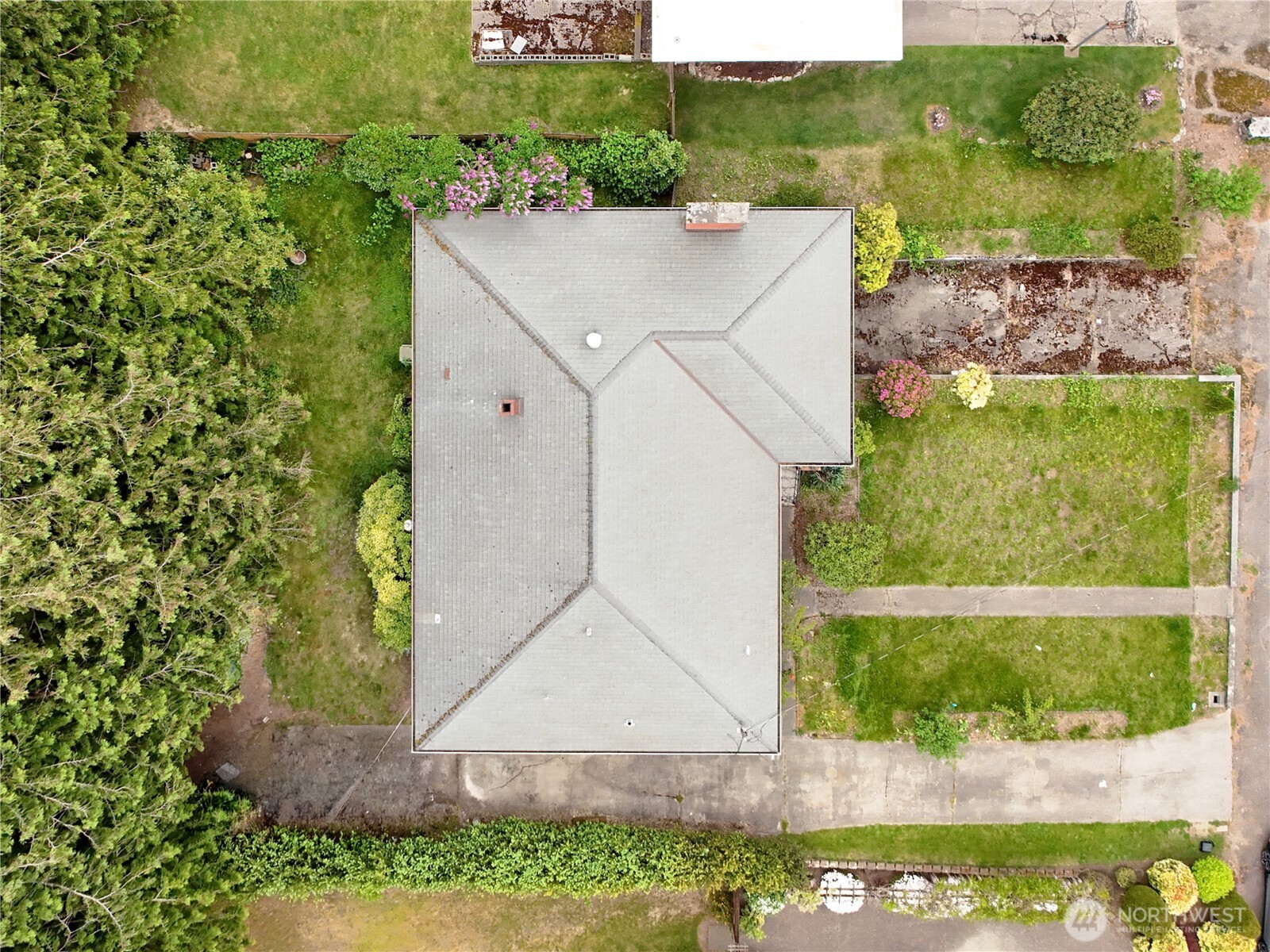 431 72nd Street Southeast Everett, WA 98203 - Photo 3 of 14 an aerial view of a house