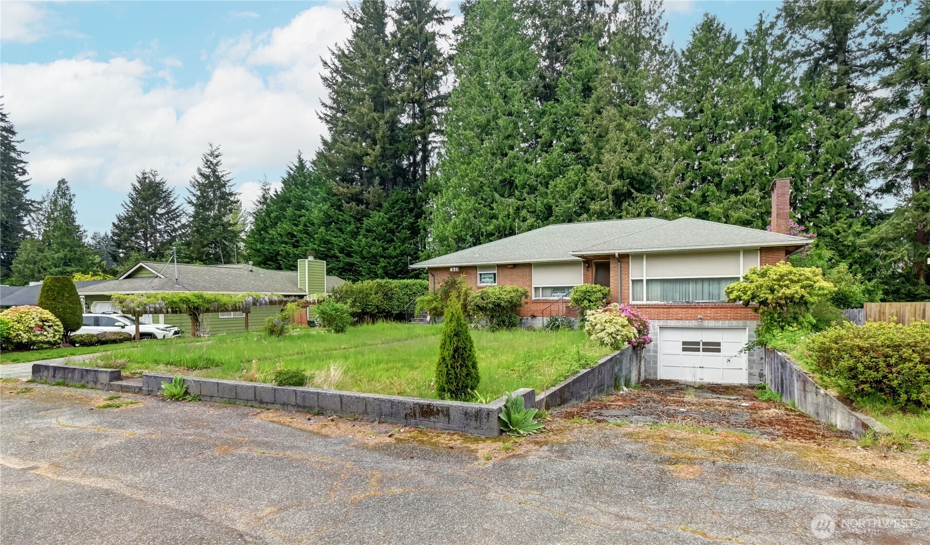 431 72nd Street Southeast Everett, WA 98203 - Photo 8 of 14 a view of a back yard