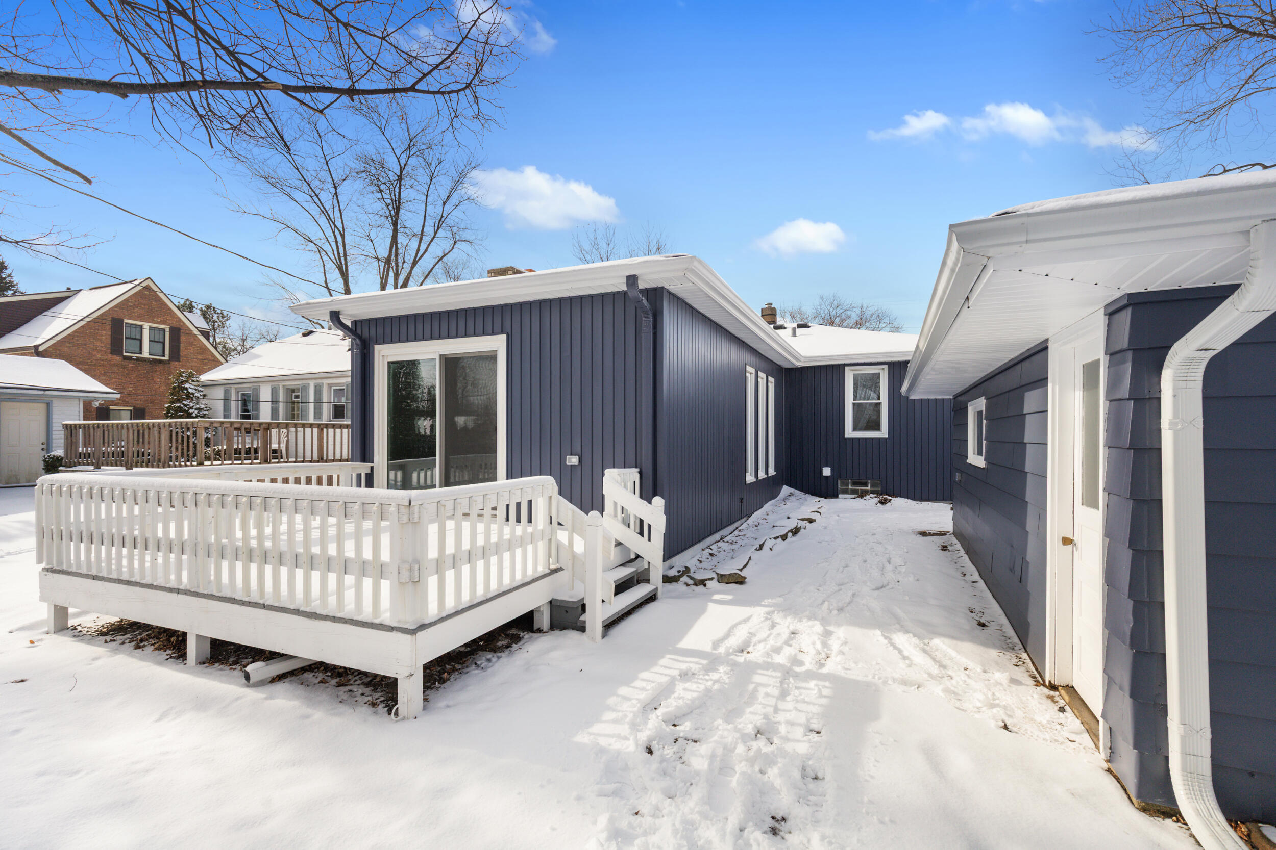 1401 Meadowbrook Boulevard Mount Pleasant, WI 53405 - Photo 7 of 47 photo jan 16 2026, 12 18 25 am