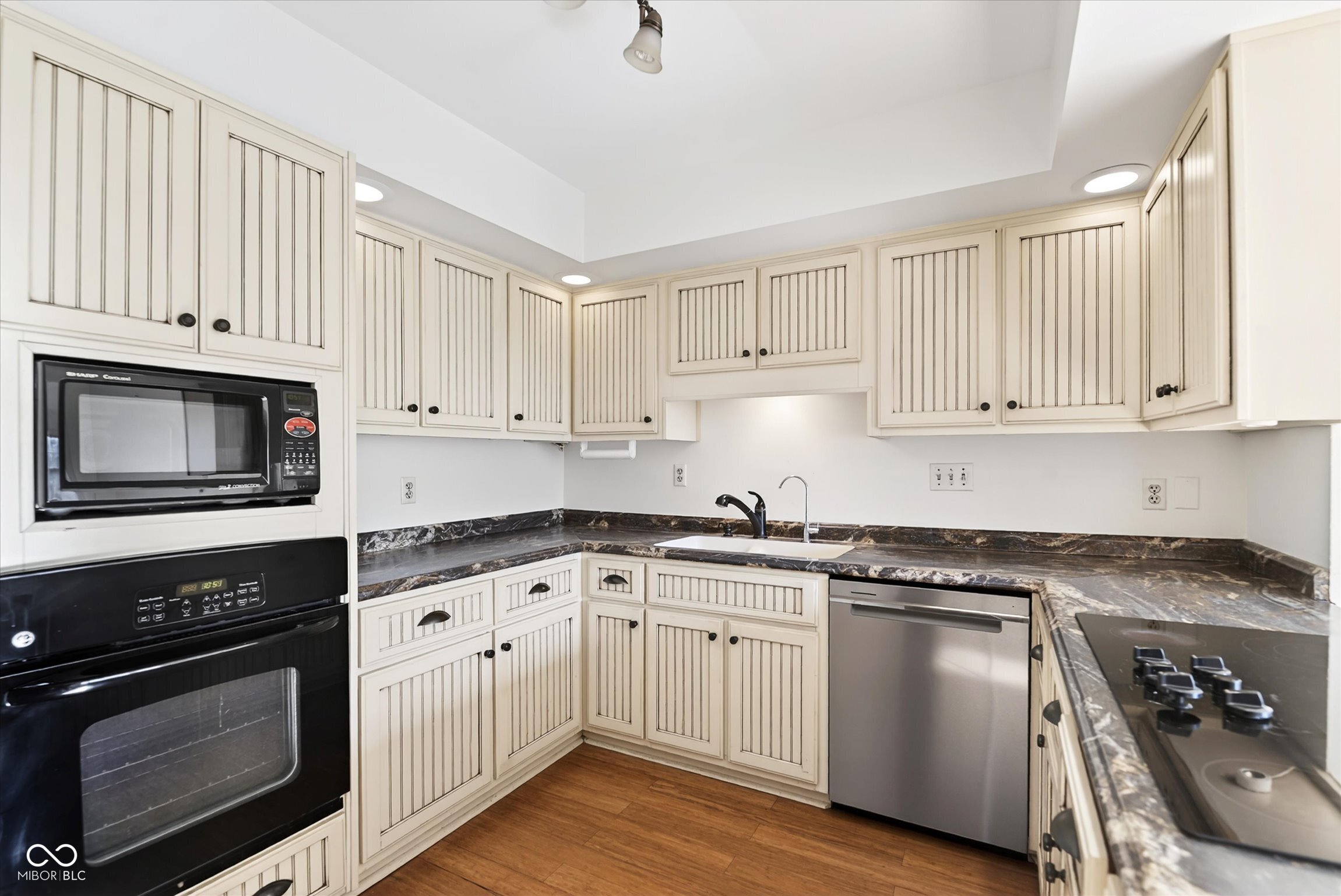 1229 Ridge Road Carmel, IN 46033 - Photo 12 of 46