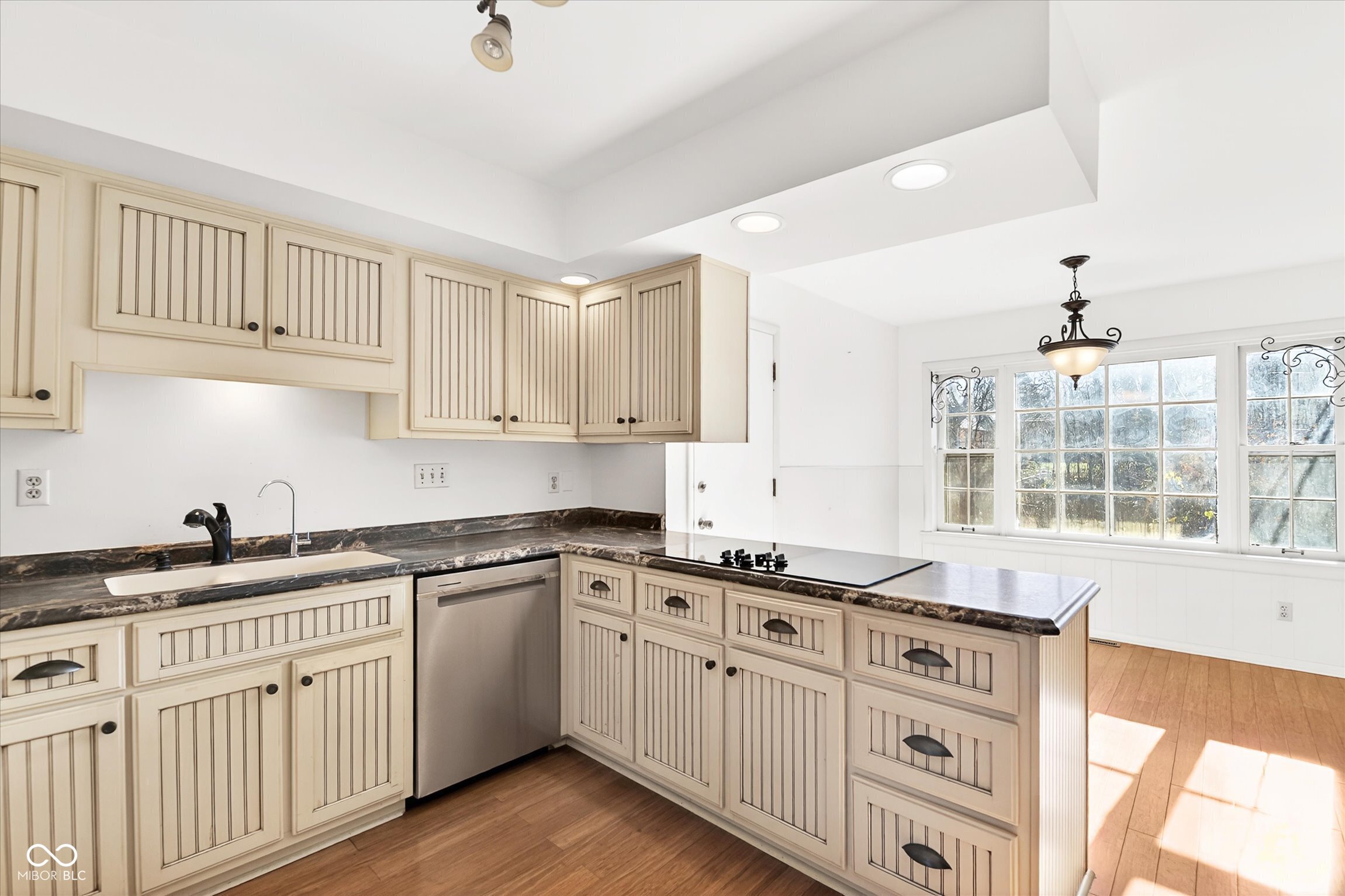 1229 Ridge Road Carmel, IN 46033 - Photo 14 of 46