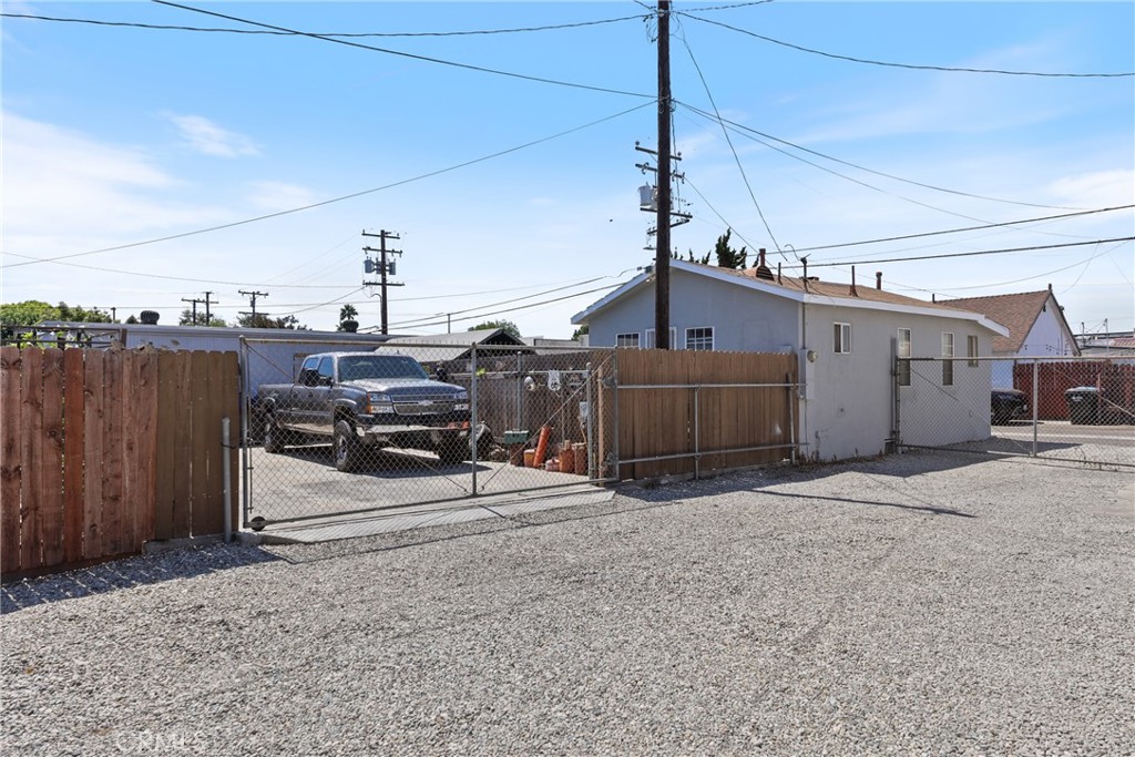 15323 Paramount Boulevard Paramount, CA 90723 - Photo 63 of 72 Additional storage area
