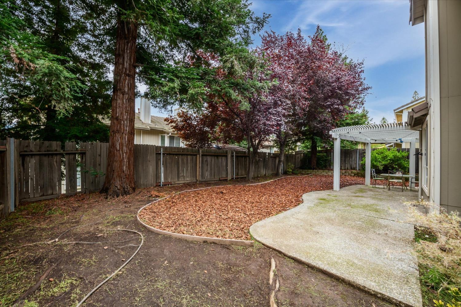 5636 Darby Road Rocklin, CA 95765 - Photo 29 of 29 front view of a house with a yard