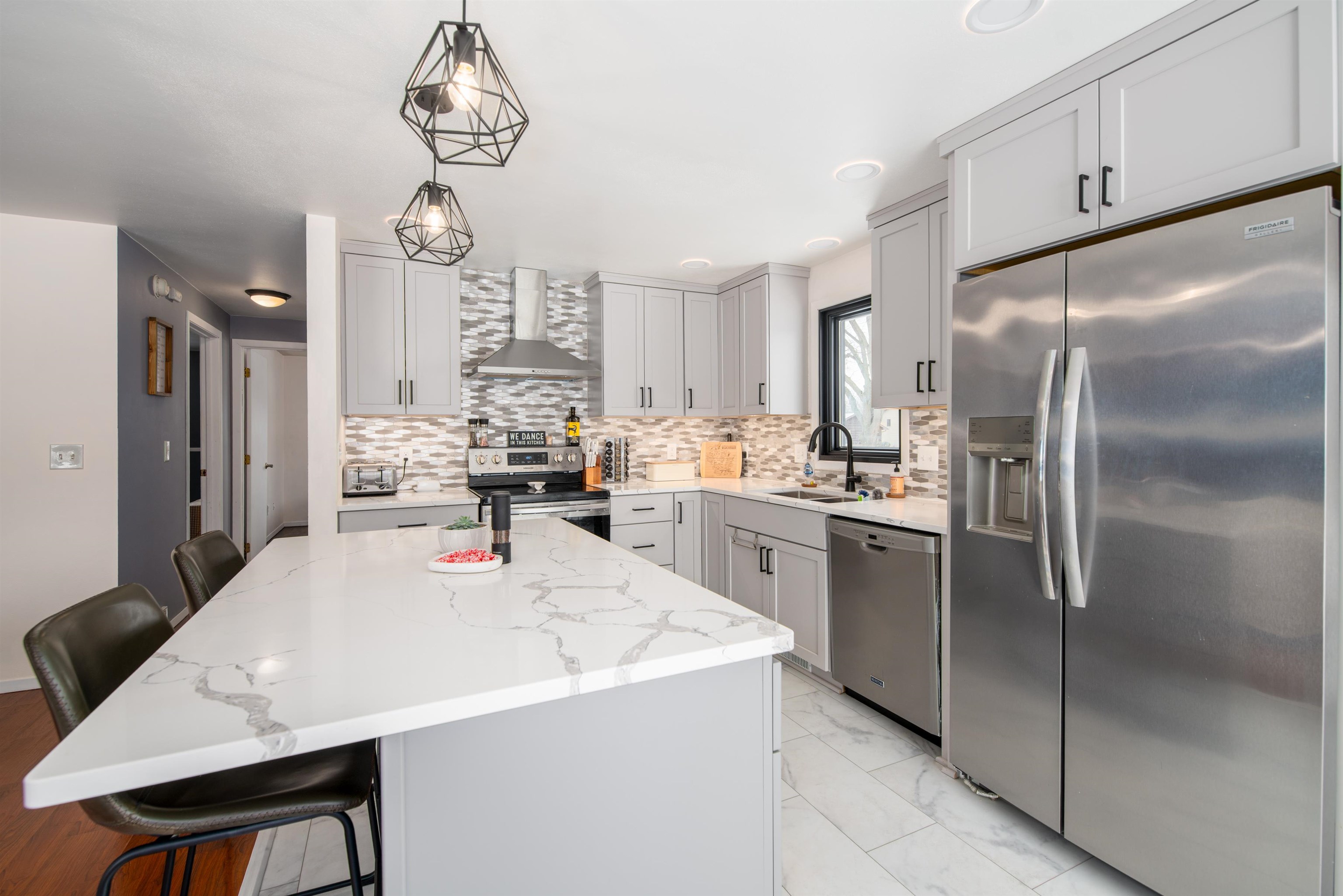 3108 East Rail Road Appleton, WI 54915 - Photo 8 of 25