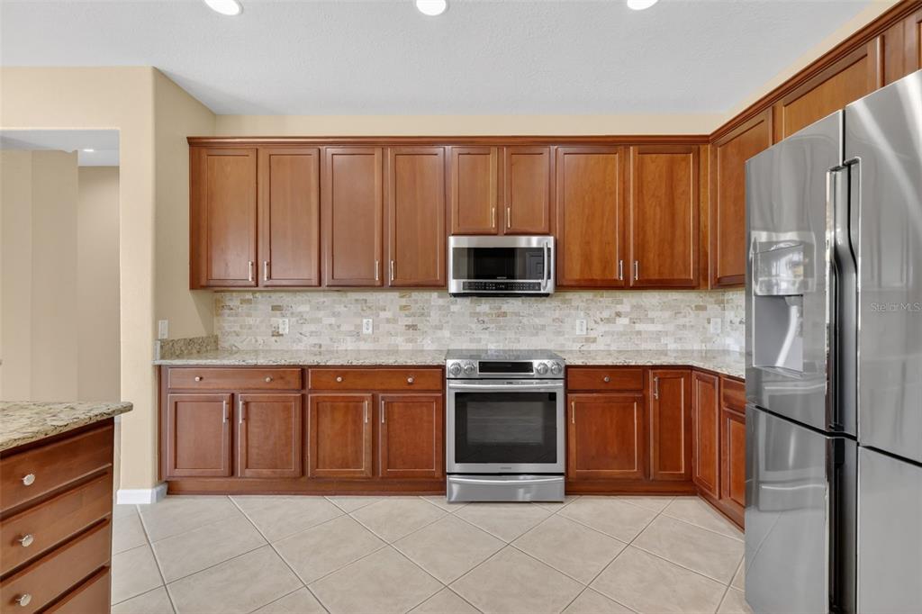 9455 Southwest 71st Loop Ocala, FL 34481 - Photo 18 of 37