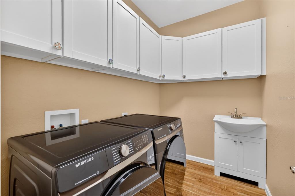 9455 Southwest 71st Loop Ocala, FL 34481 - Photo 25 of 37