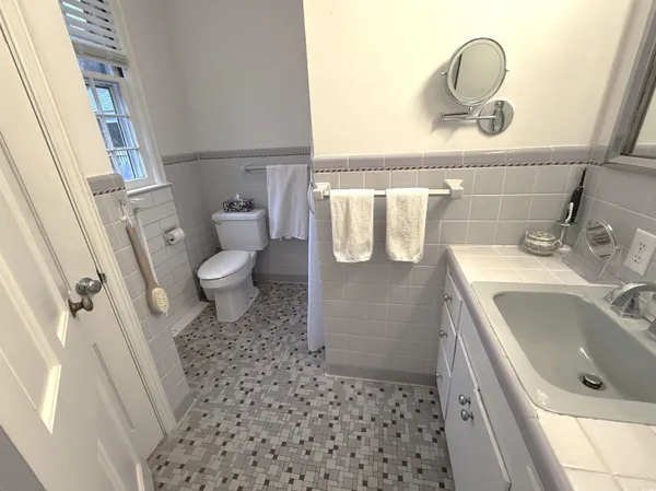 $323,000 | 220 Brantley Street, Lake City, SC 29560