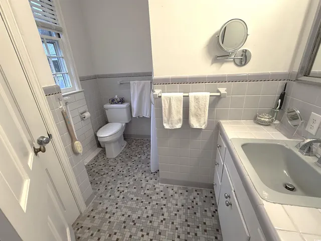 $323,000 | 220 Brantley Street, Lake City, SC 29560