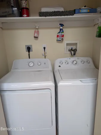 $385,000 | 41 Arnold Street, Unit 1, Williamstown, MA 01267