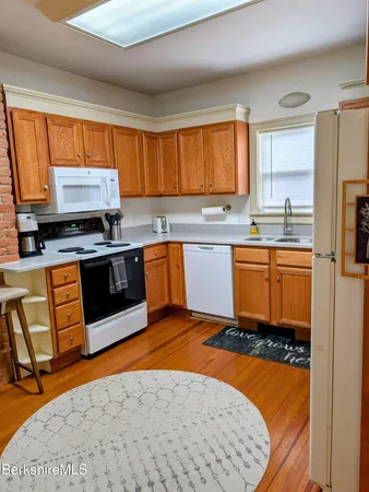 $385,000 | 41 Arnold Street, Unit 1, Williamstown, MA 01267