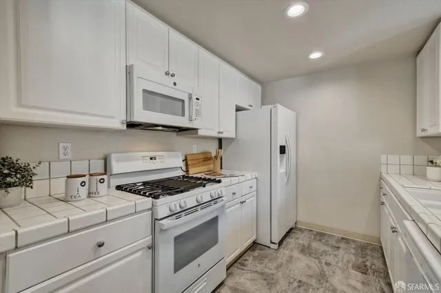 $629,000 | 163 Stoneridge Lane, San Francisco, CA 94134