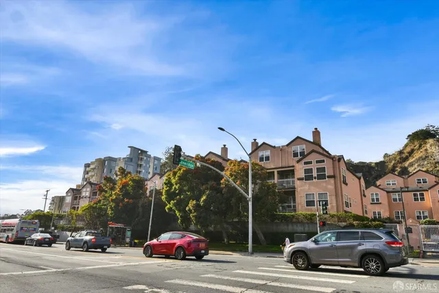 $629,000 | 163 Stoneridge Lane, San Francisco, CA 94134