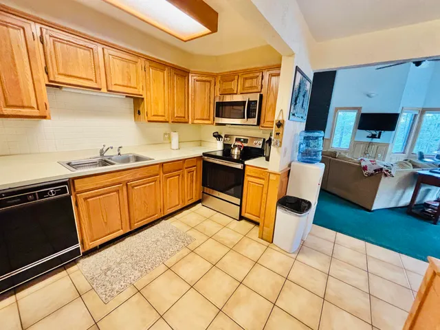 $370,000 | 3 A Christmas Mountain Road, Unit 3, Bartlett, NH 03845