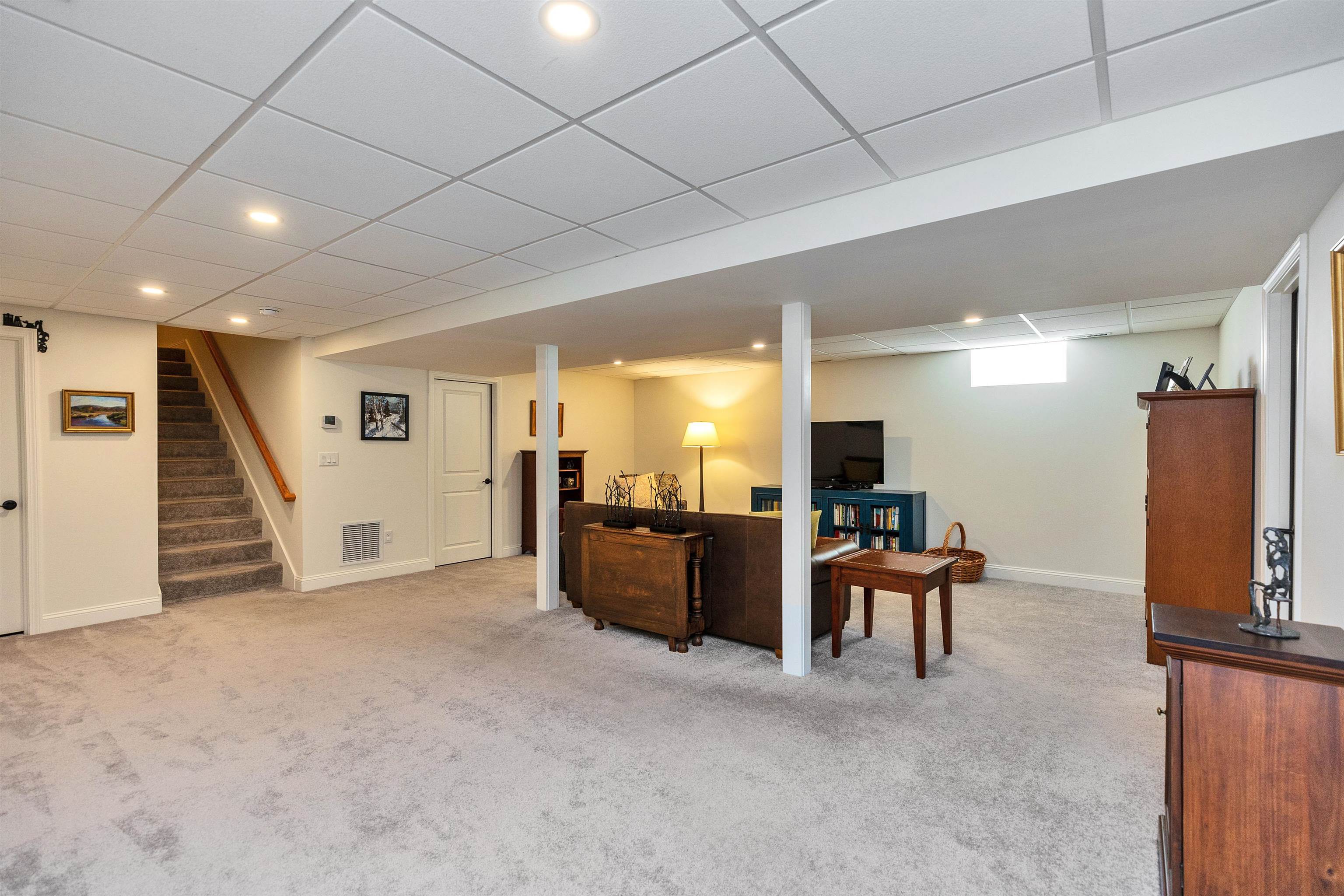 24 Church Street Peterborough, NH 03458 - Photo 36 of 58