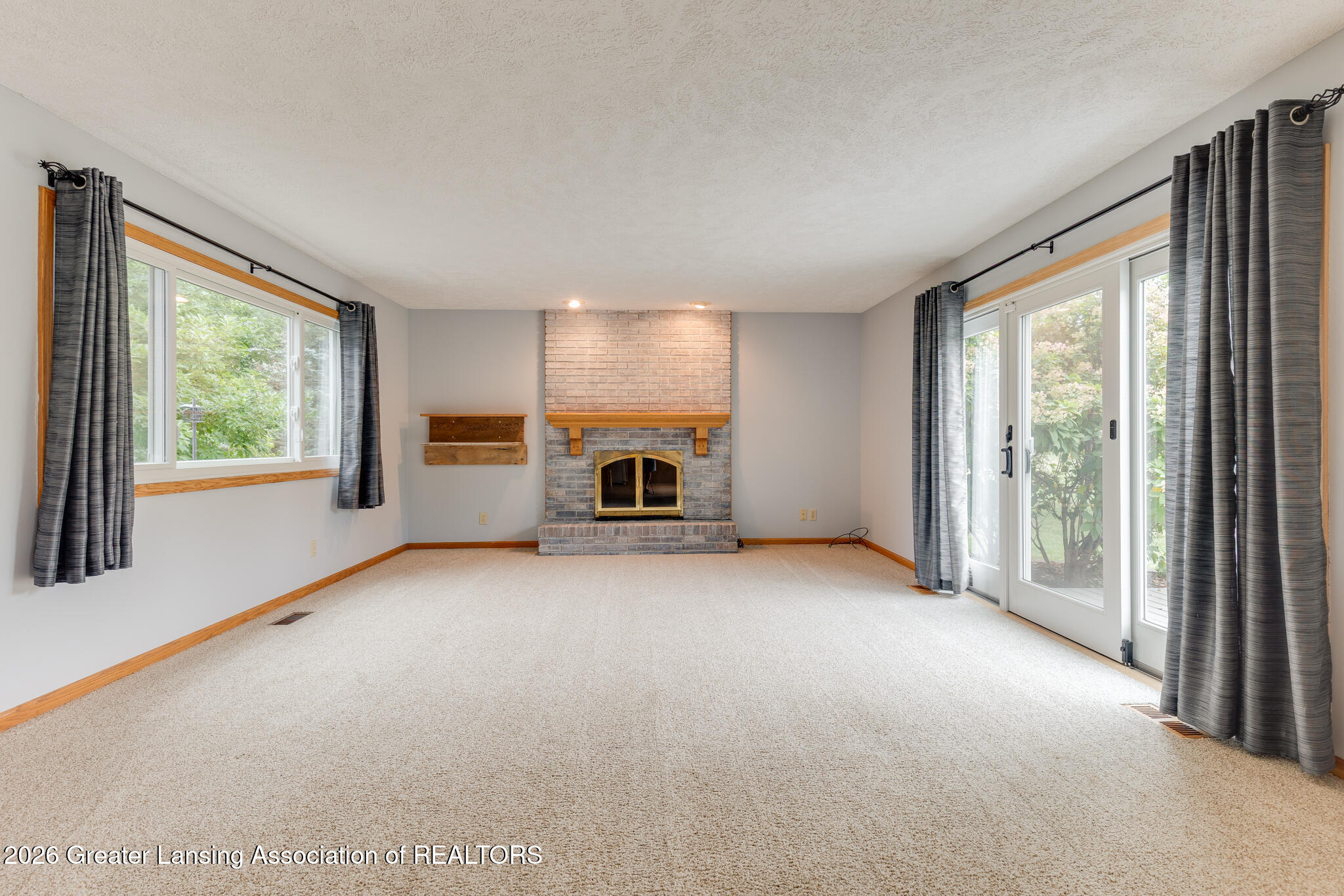 4115 West Howe Road Dewitt, MI 48820 - Photo 21 of 58 4115_Howe_BROCK-35