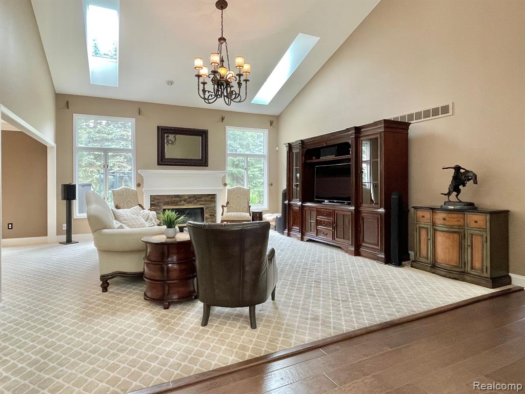 883 Snowmass Drive Rochester Hills, MI 48309 - Photo 10 of 44