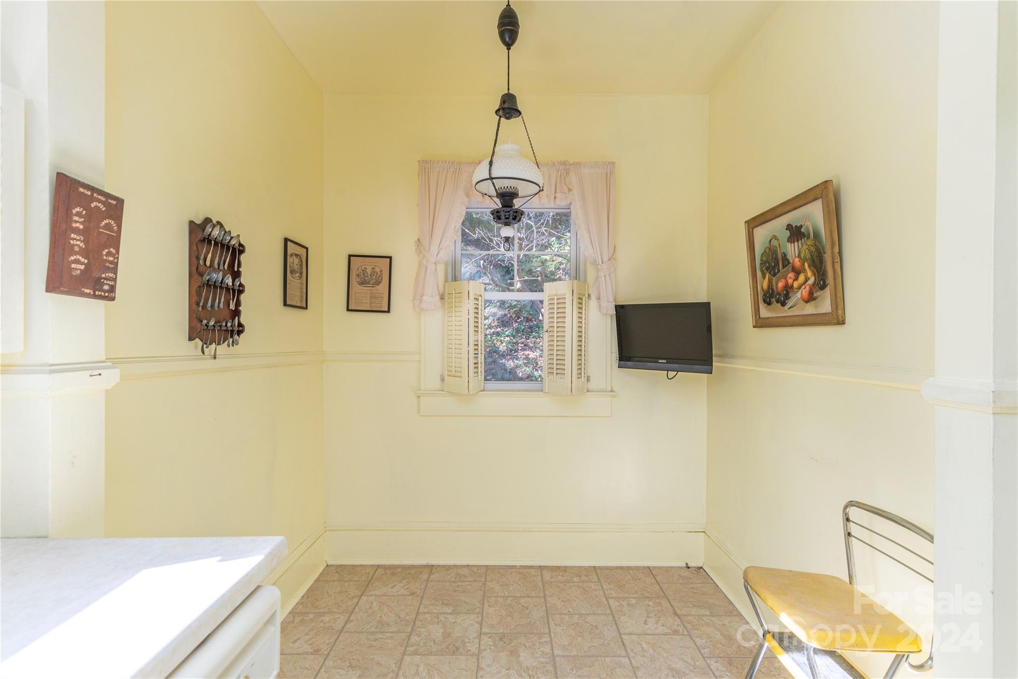 1251 Hayes Run Road Marshall, NC 28753 - Photo 13 of 18 Gallery Image 13