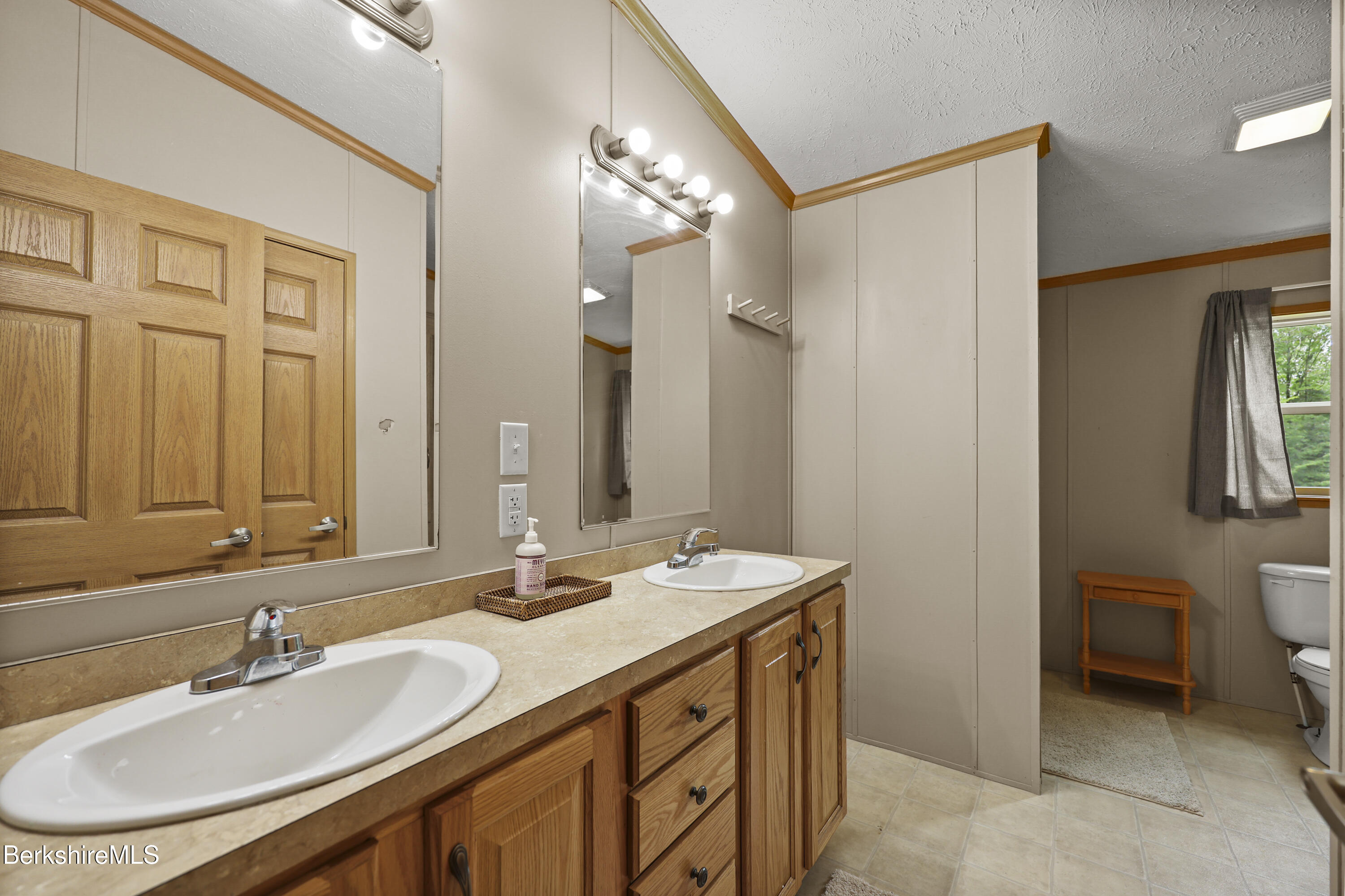 548 Loop Road Savoy, MA 01256 - Photo 28 of 43 130 Primary Bathroom