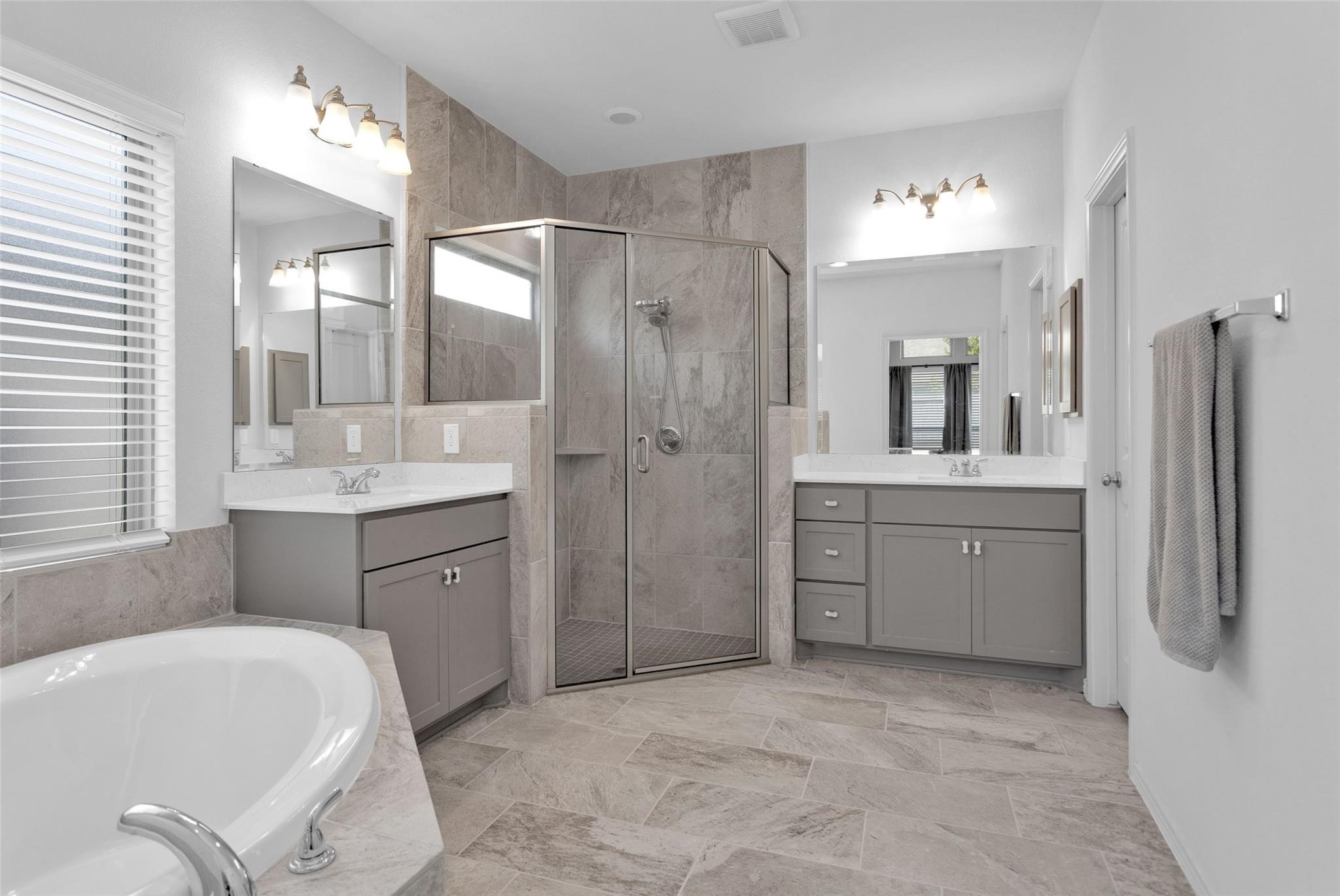 549 Cedar Harbor Court Conroe, TX 77304 - Photo 16 of 25 His and Hers