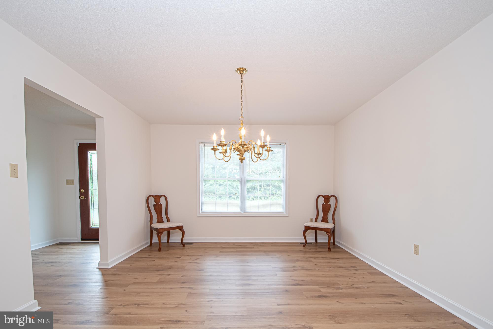 1001 North Timber Ridge Road Cross Junction, VA 22625 - Photo 13 of 69 Diningroom