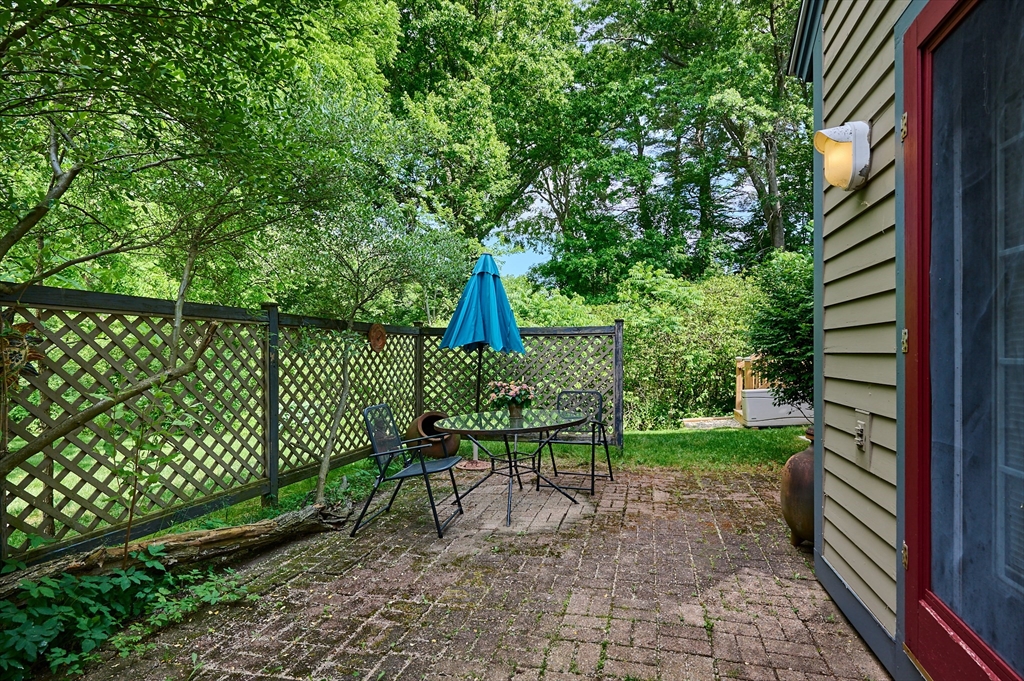 57 Amity Place, Unit 57 Amherst, MA 01002 - Photo 16 of 26