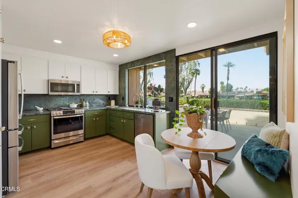 $998,000 | 250 Calle Del Verano, Palm Desert, CA 92260