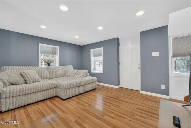 $279,000 | 1423 Washout Road, Glenville, NY 12302