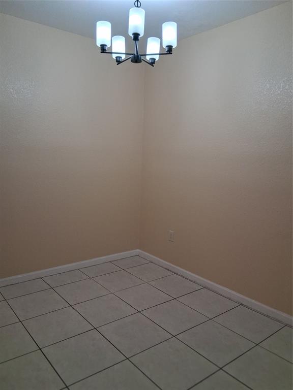 1425 Southeast 24th Court Homestead, FL 33035 - Photo 8 of 29