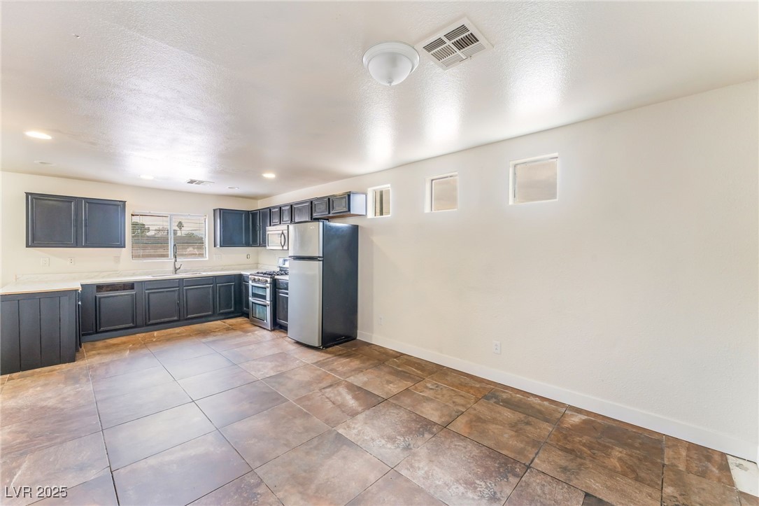 4706 Pinon Pointe Road Las Vegas, NV 89115 - Photo 8 of 20