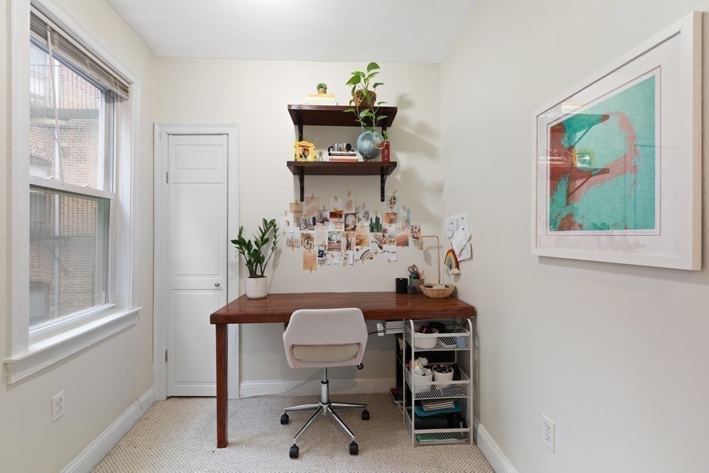 416 Hanover Street, Unit 2 Boston, MA 02113 - Photo 22 of 34