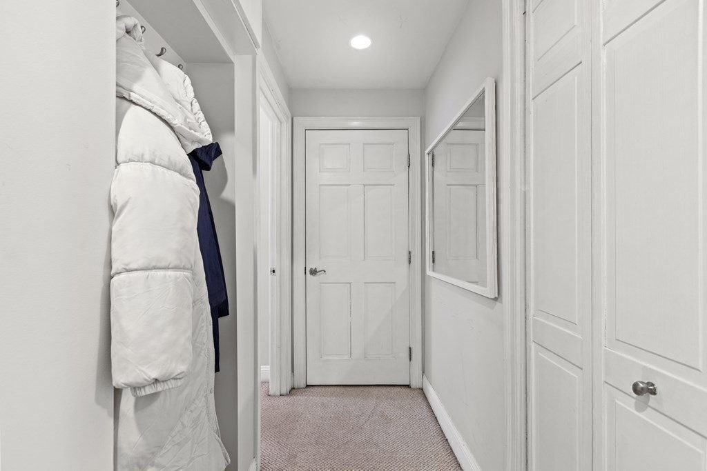 416 Hanover Street, Unit 2 Boston, MA 02113 - Photo 24 of 34