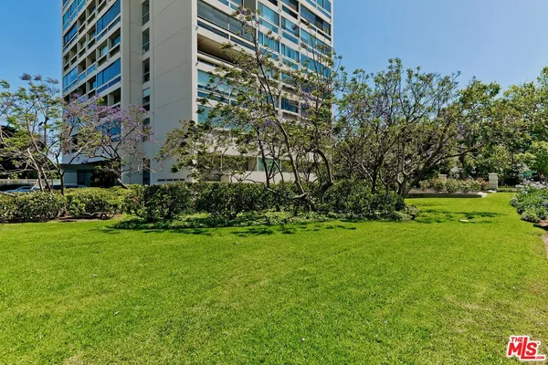 $7,950 | 2222 Avenue Of The Stars, Unit 1102, Los Angeles, CA 90067