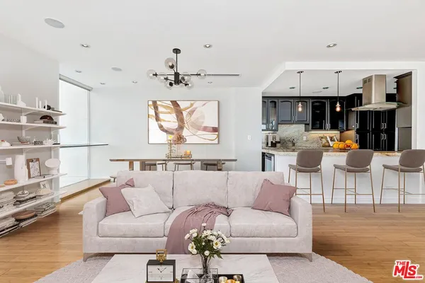 $7,950 | 2222 Avenue Of The Stars, Unit 1102, Los Angeles, CA 90067