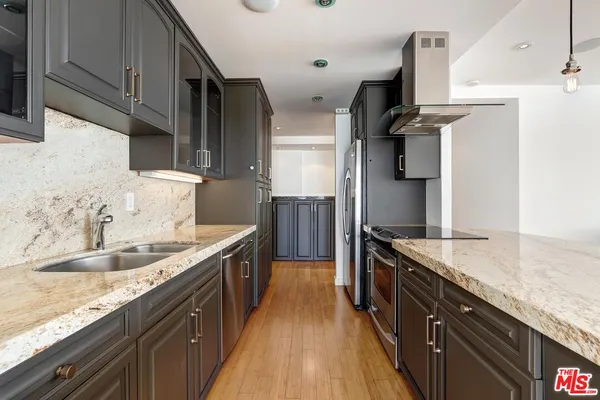 $7,950 | 2222 Avenue Of The Stars, Unit 1102, Los Angeles, CA 90067
