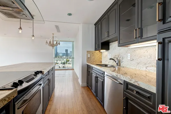 $7,950 | 2222 Avenue Of The Stars, Unit 1102, Los Angeles, CA 90067