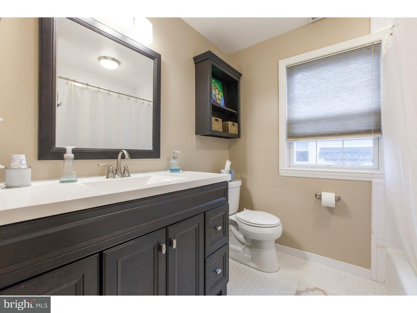 809 East Darby Road Havertown, PA 19083 - Photo 17 of 25 Bathroom