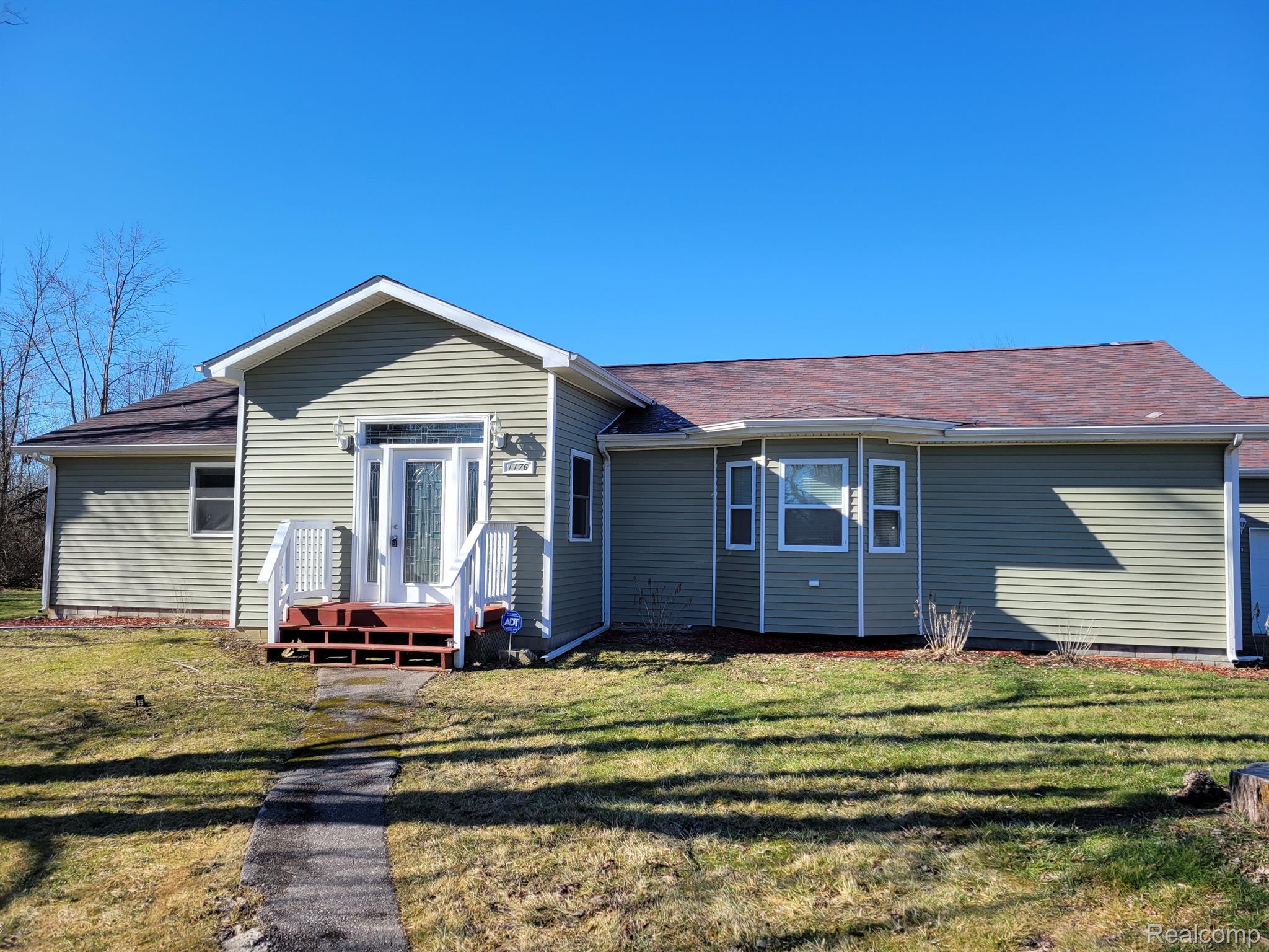 1176 South Morrish Road Flint, MI 48532 - Photo 2 of 36 Gallery Image 2