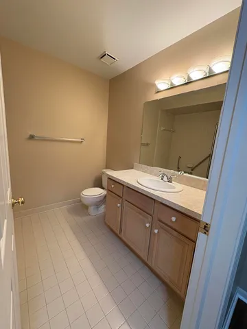 $1,800 | 37403 Stonegate Circle, Clinton Township, MI 48036