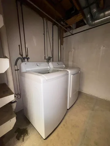 $1,800 | 37403 Stonegate Circle, Clinton Township, MI 48036