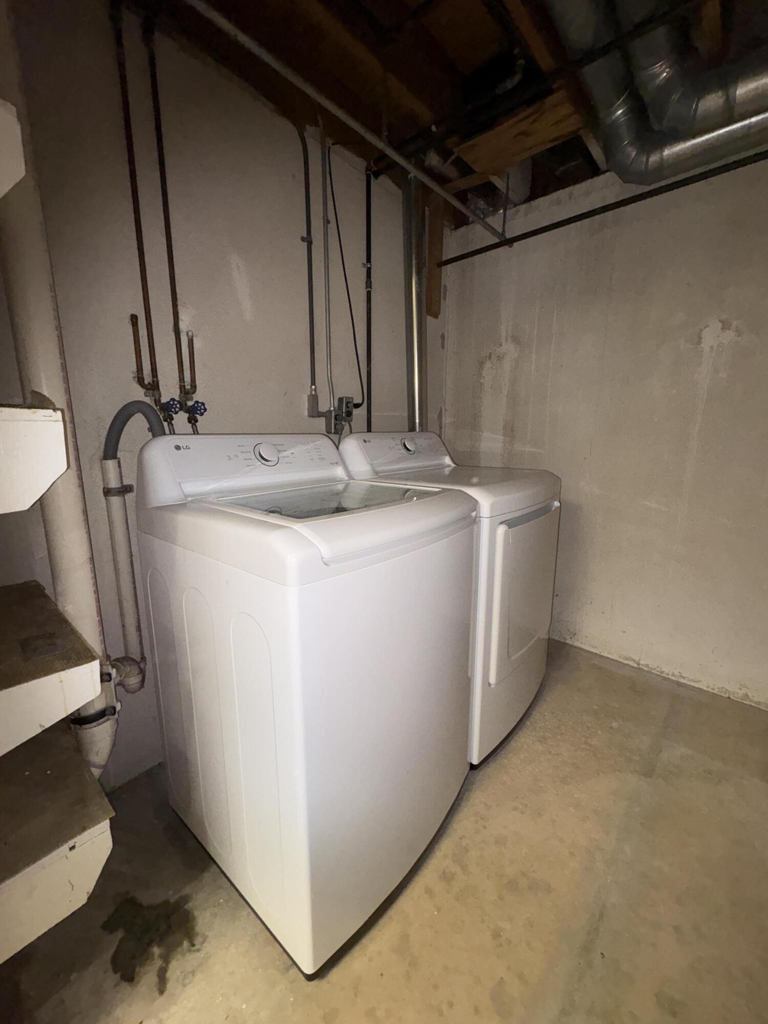 37403 Stonegate Circle Clinton Township, MI 48036 - Photo 22 of 23 Basement Washer & Dryer