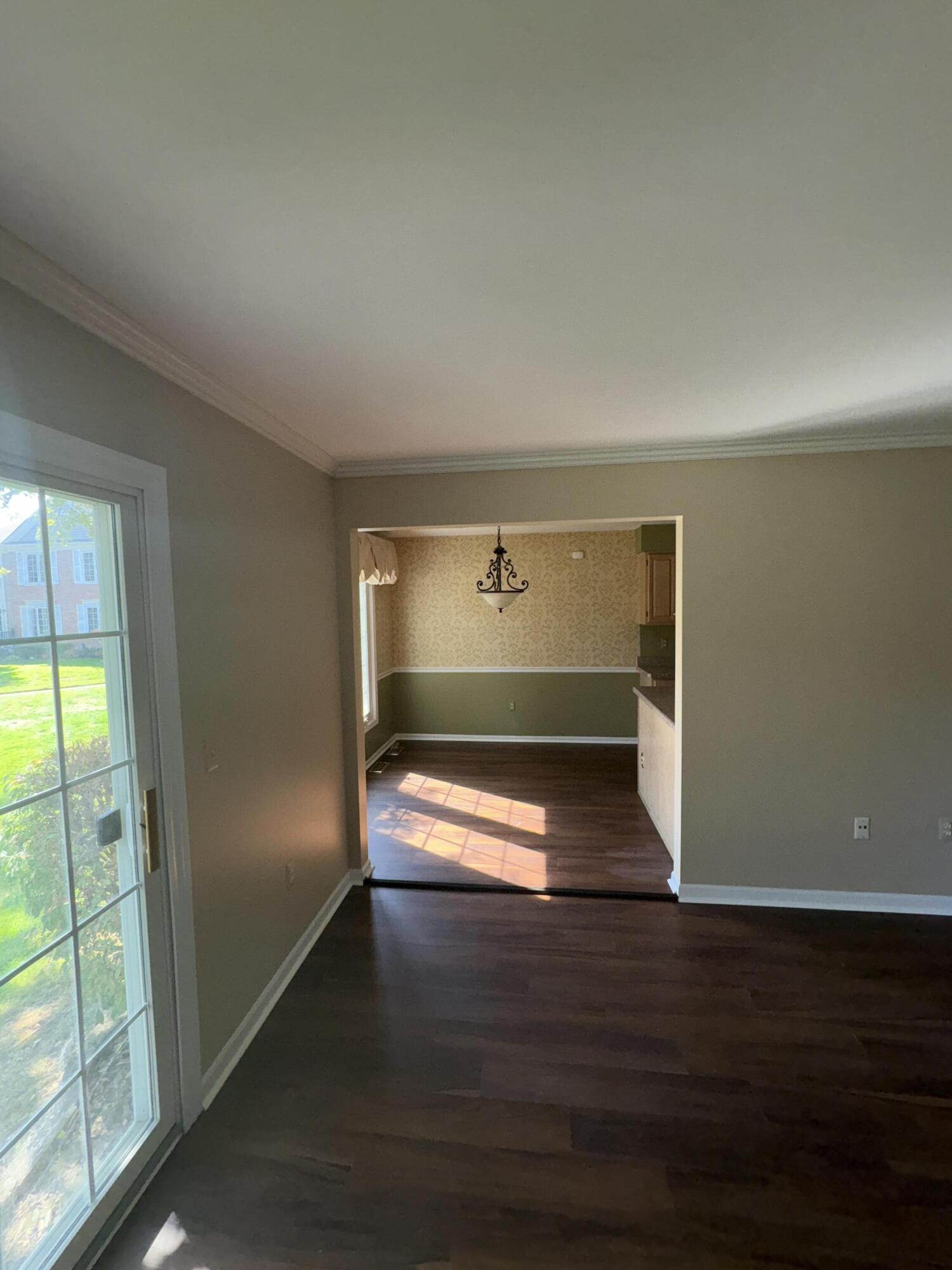 37403 Stonegate Circle Clinton Township, MI 48036 - Photo 5 of 20 IMG_2069