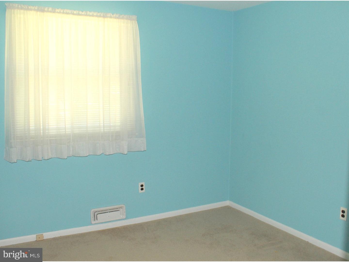 130 Parkview Road Stratford, NJ 08084 - Photo 14 of 25 Bedroom 3