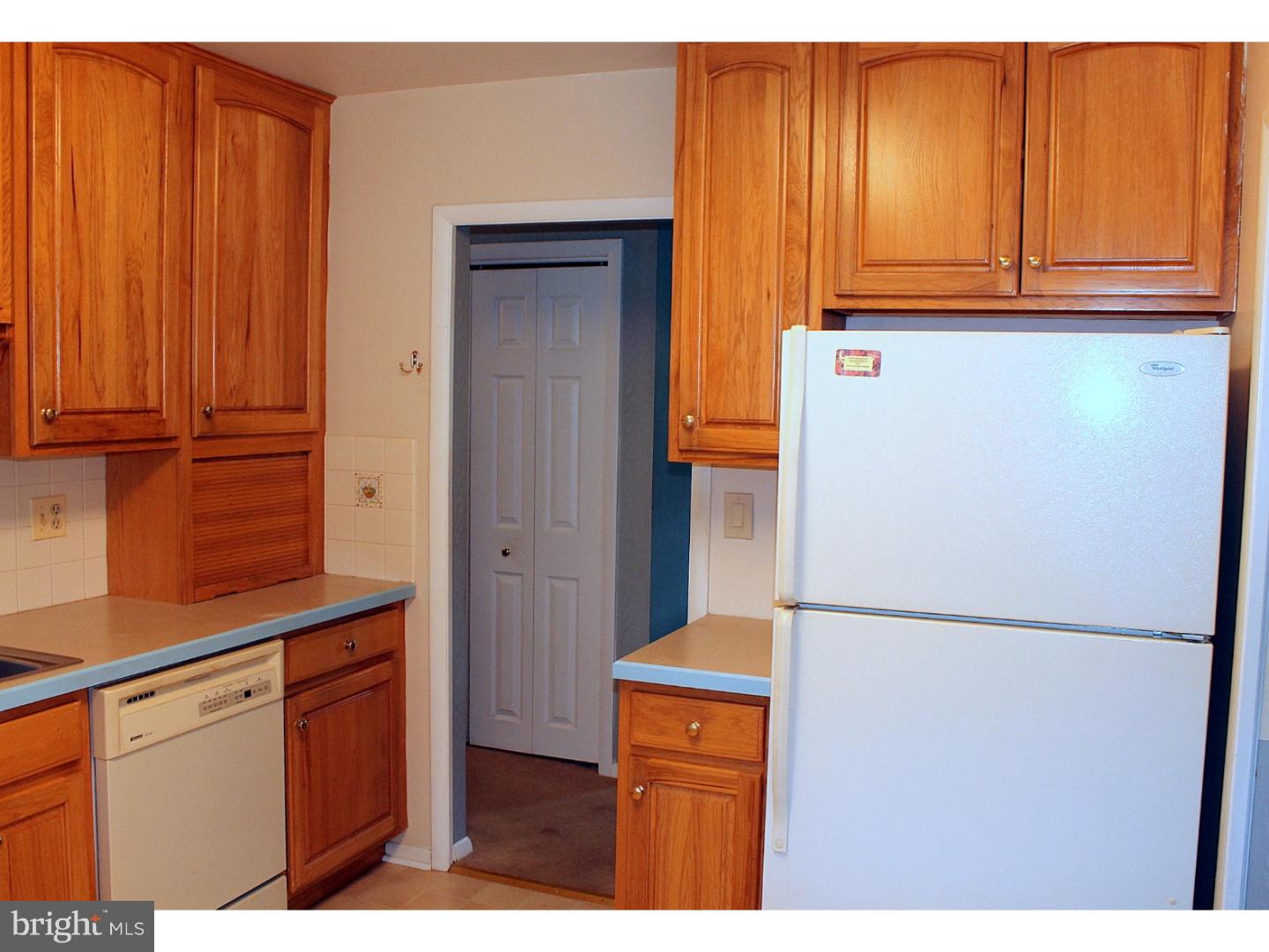 130 Parkview Road Stratford, NJ 08084 - Photo 9 of 25 Kitchen