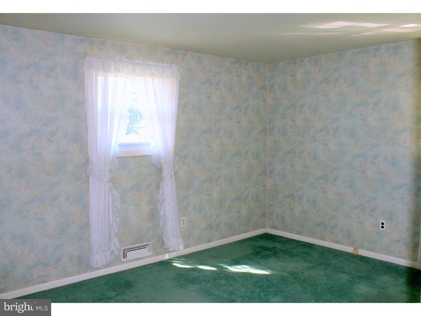 130 Parkview Road Stratford, NJ 08084 - Photo 10 of 25 Master Bedroom