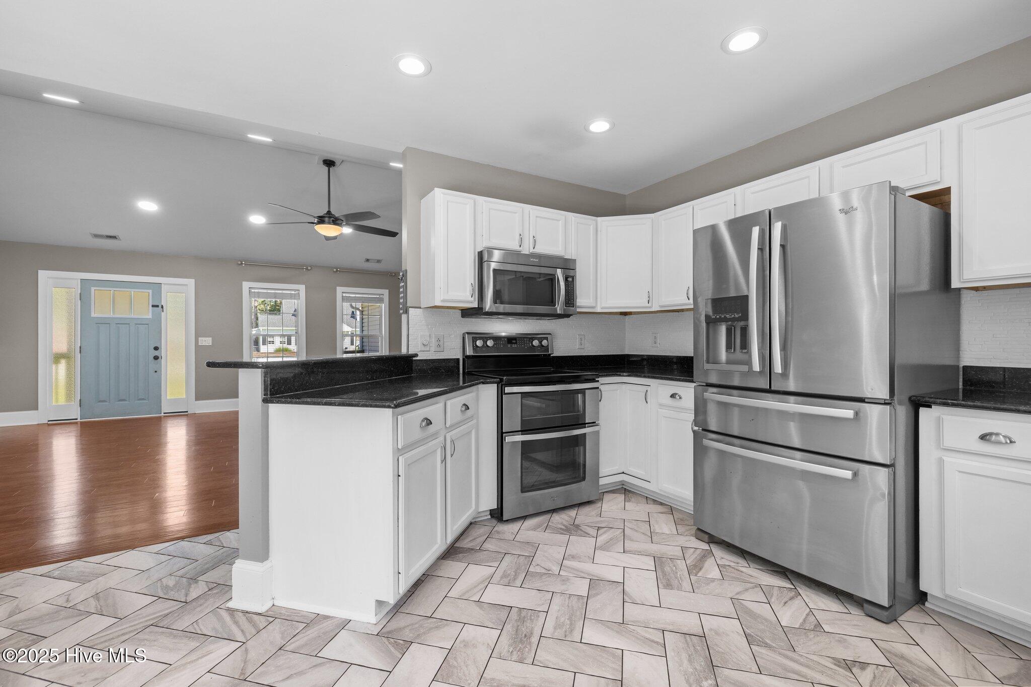 1199 Nine Foot Road Newport, NC 28570 - Photo 18 of 45 24-web-or-mls-1S3A1485