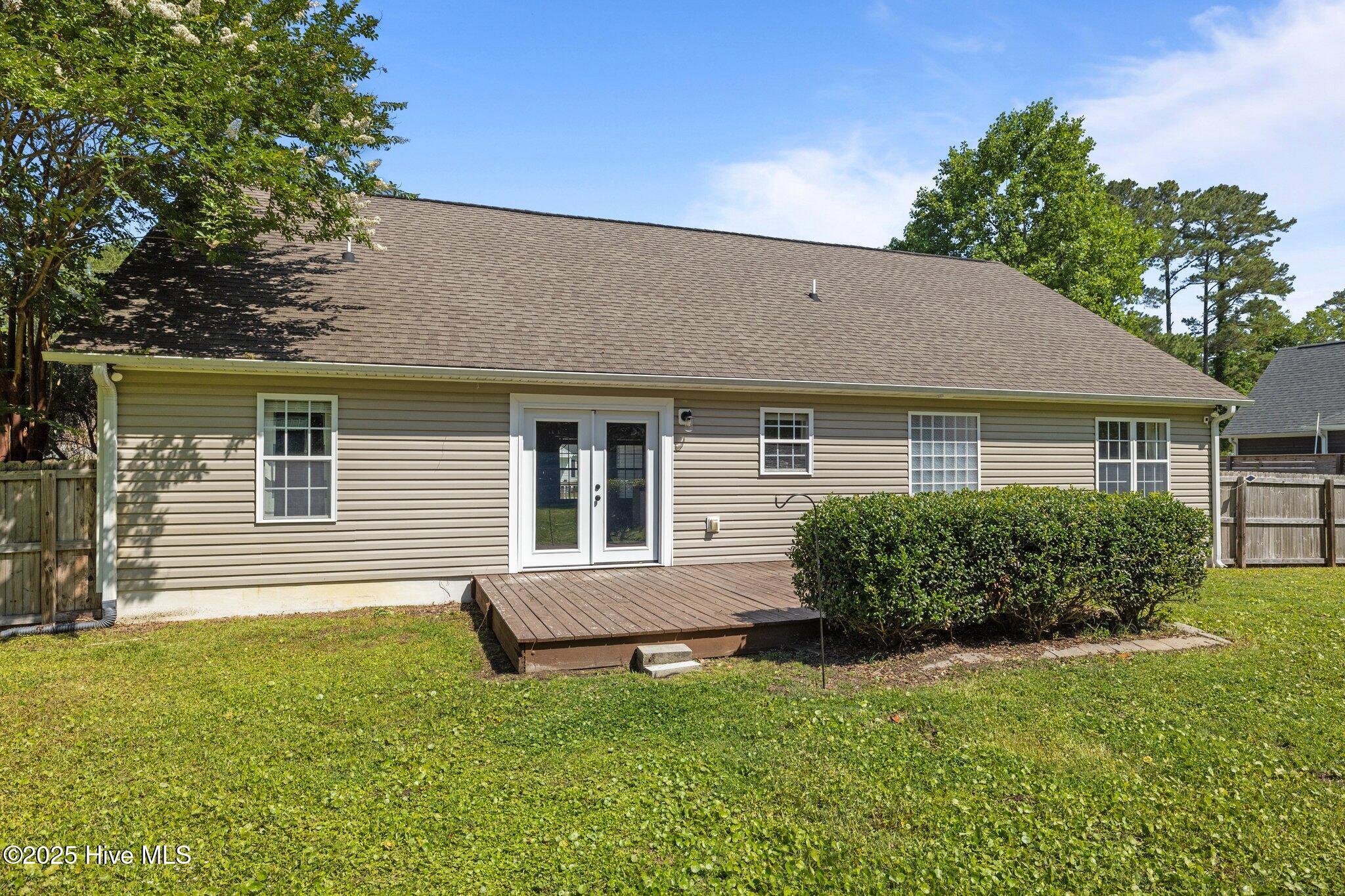 1199 Nine Foot Road Newport, NC 28570 - Photo 33 of 45 37-web-or-mls-1S3A1575